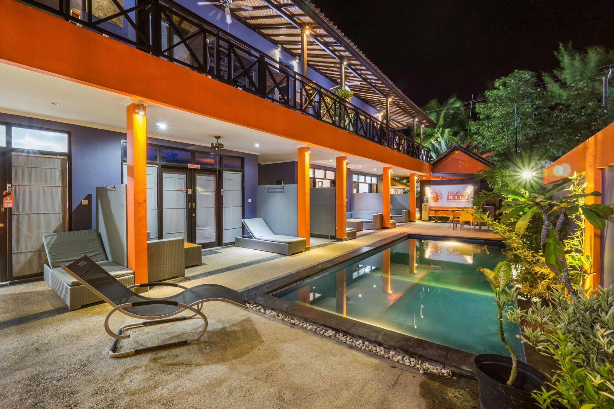 Tropica Gili Total Body Fit - Free Access Gym And Coworking Space Gili Trawangan Exterior foto