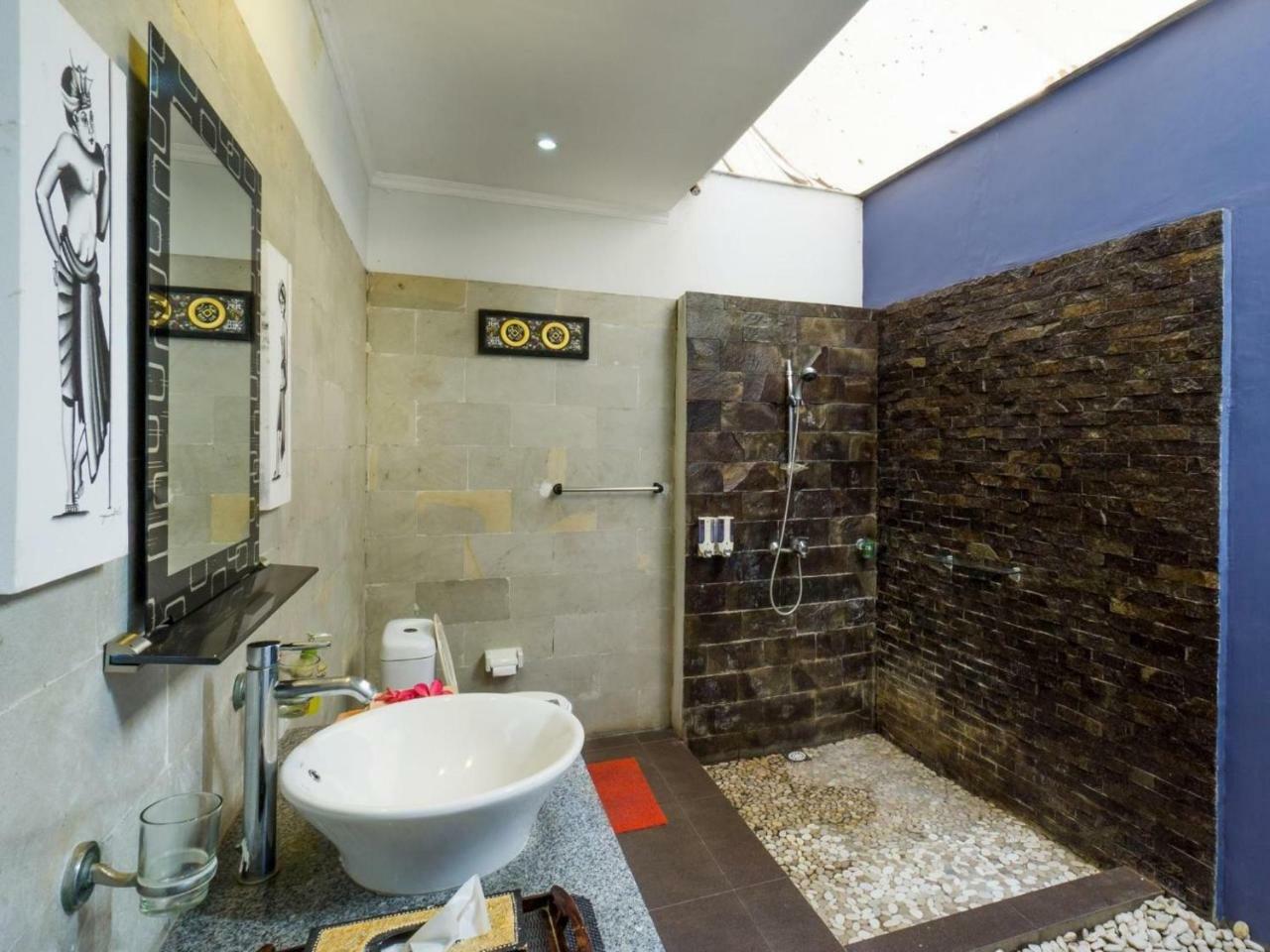 Tropica Gili Total Body Fit - Free Access Gym And Coworking Space Gili Trawangan Exterior foto